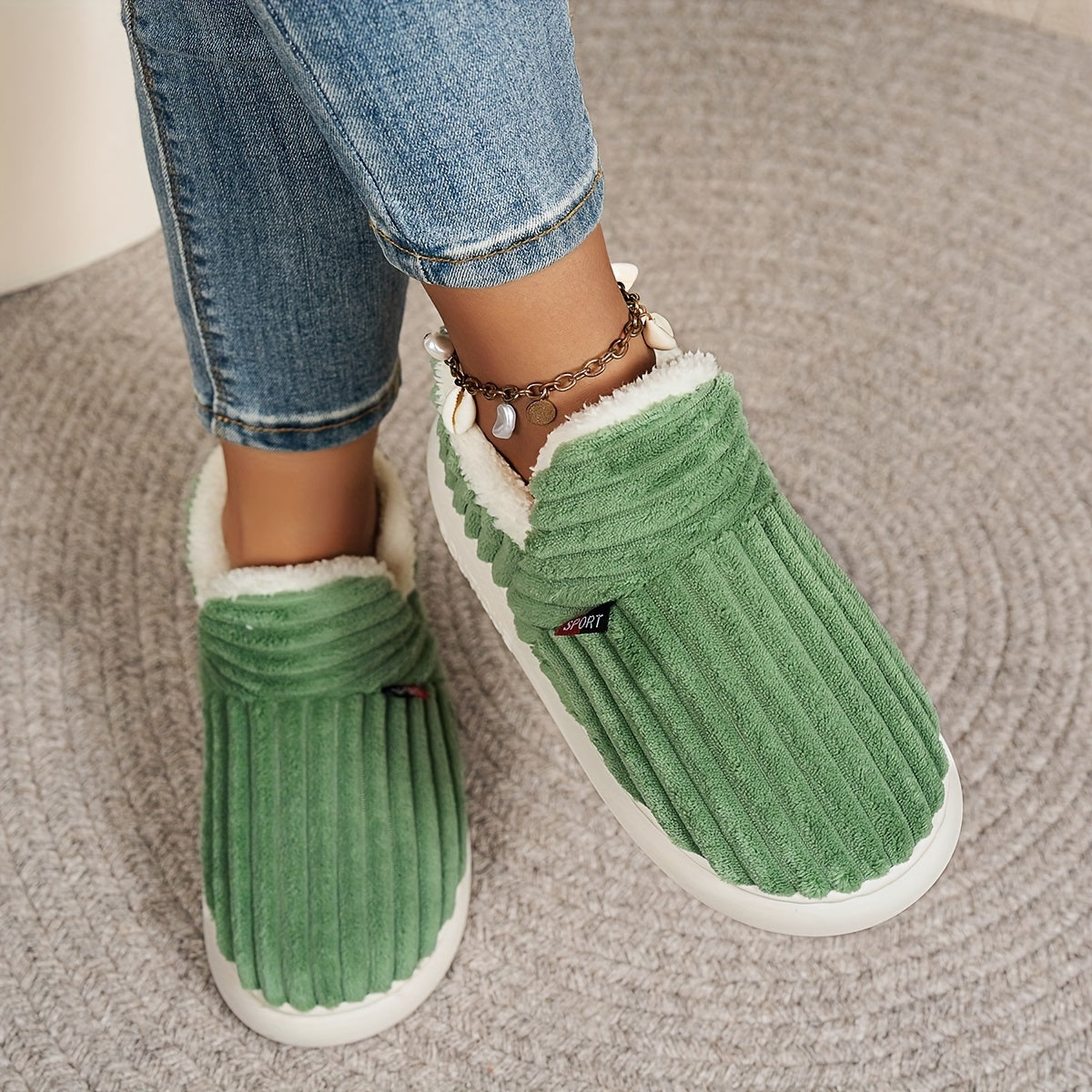 Chaussons d’hiver thermiques unis, super doux à enfiler, semelle plateforme pour la maison, confortables et chauds, avec intérieur en peluche.